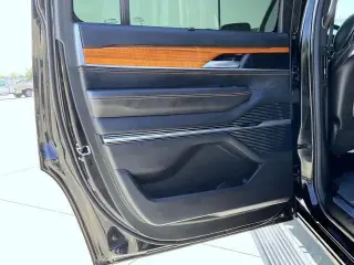 Jeep Grand Wagoneer 2022 4x4 Serie III 4 puertas SUV