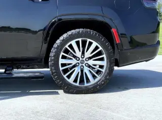 Jeep Grand Wagoneer 2022 4x4 Serie III 4 puertas SUV