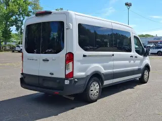Furgoneta Ford Transit 2024 350 XL 3 puertas LWB Techo Medio Van de Pasajeros