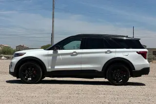 Ford Explorer 2023 AWD ST 4 puertas SUV