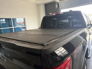 Ford F-150 2021 4x4 Platinum 4 puertas SuperCrew 5.5 pies SB