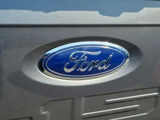 Ford F-150 2023 4x4 XLT 4 puertas SuperCrew 5.5 pies. SB