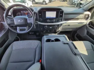 Ford F-150 2023 4x4 XLT 4 puertas SuperCrew 5.5 pies. SB