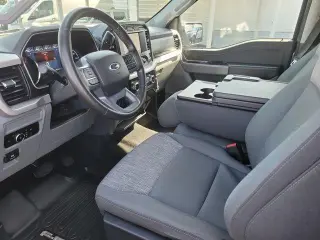 Ford F-150 2023 4x4 XLT 4 puertas SuperCrew 5.5 pies. SB