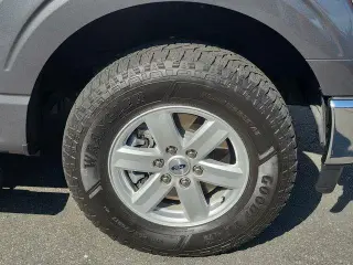 Ford F-150 2023 4x4 XLT 4 puertas SuperCrew 5.5 pies. SB