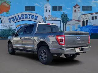 Ford F-150 2023 4x4 Lariat 4 puertas SuperCrew 5.5 pies. SB