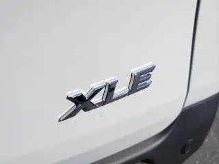Toyota Sienna 2025 AWD XLE 7 Pasajeros 4 Puertas Minivan