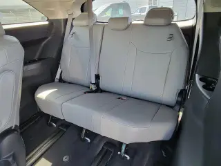 Toyota Sienna 2025 AWD XLE 7 Pasajeros 4 Puertas Minivan