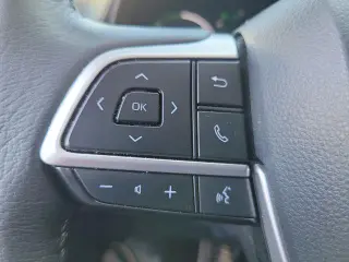 Toyota Sienna 2025 AWD XLE 7 Pasajeros 4 Puertas Minivan