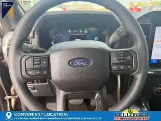 Ford F-150 2026 4x2 STX 4 puertas SuperCrew 5.5 pies. SB