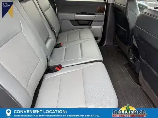 Ford F-150 2022 4x4 Lariat 4 puertas SuperCrew 6.5 pies. SB