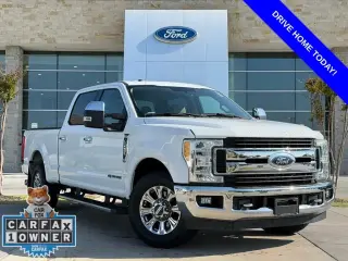 Ford F-250 Super Duty 2017 4x2 XLT Cabina Crew de 4 puertas y caja de 6.8 pies