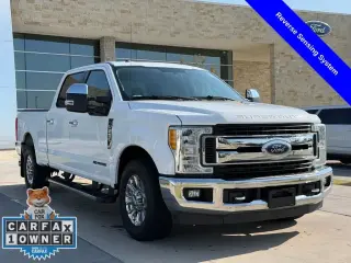 Ford F-250 Super Duty 2017 4x2 XLT Cabina Crew de 4 puertas y caja de 6.8 pies