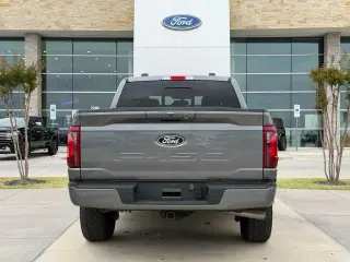 Ford F-150 2024 4x4 XLT 4 puertas SuperCrew 5.5 pies. SB