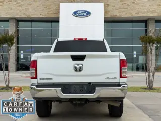 Ram 2500 2024 4x4 Big Horn Cabina Crew de 4 puertas, caja de 6.3 pies