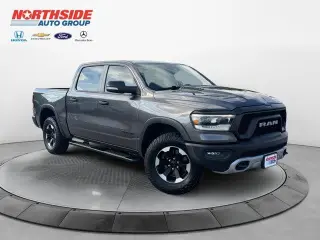 Ram 1500 2022 4x4 Rebel 4 puertas Cabina Crew 5.6 pies. Pickup SB