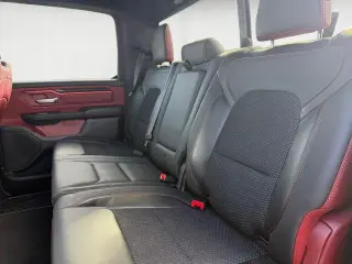 Ram 1500 2022 4x4 Rebel 4 puertas Cabina Crew 5.6 pies. Pickup SB