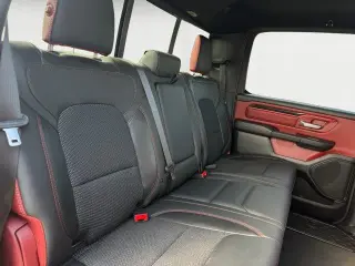 Ram 1500 2022 4x4 Rebel 4 puertas Cabina Crew 5.6 pies. Pickup SB