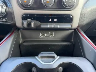 Ram 1500 2022 4x4 Rebel 4 puertas Cabina Crew 5.6 pies. Pickup SB