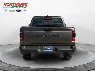 Ram 1500 2022 4x4 Rebel 4 puertas Cabina Crew 5.6 pies. Pickup SB