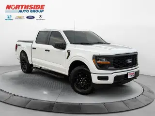Ford F-150 2025 4x4 STX 4 puertas SuperCrew 5.5 pies. SB