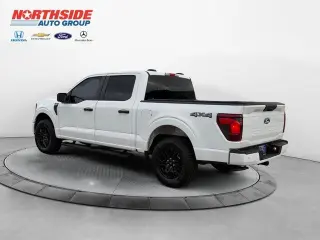 Ford F-150 2025 4x4 STX 4 puertas SuperCrew 5.5 pies. SB