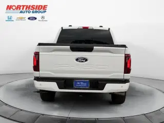Ford F-150 2025 4x4 STX 4 puertas SuperCrew 5.5 pies. SB