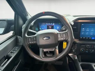 Ford F-150 2025 4x4 STX 4 puertas SuperCrew 5.5 pies SB