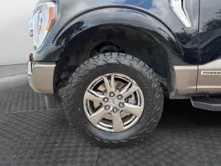 Ford F-150 2021 4x4 King Ranch 4 puertas SuperCrew 5.5 pies. SB