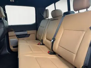 Ford F-150 2022 4x4 Lariat 4 puertas SuperCrew 5.5 pies SB