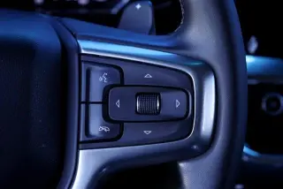 Chevrolet Silverado 1500 2024 4x4 LT Trail Boss 4 puertas Cabina Crew 5.8 ft. SB