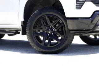 Chevrolet Silverado 1500 2024 4x4 LT Trail Boss 4 puertas Cabina Crew 5.8 ft. SB