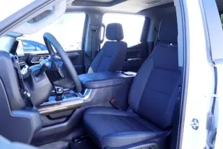 Chevrolet Silverado 1500 2024 4x4 LT Trail Boss 4 puertas Cabina Crew 5.8 ft. SB