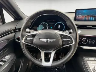 Genesis GV70 2023 AWD 2.5T Estándar 4 puertas SUV
