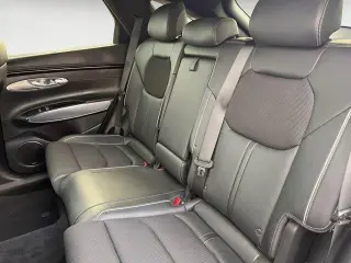Genesis GV70 2023 AWD 2.5T Estándar 4 puertas SUV
