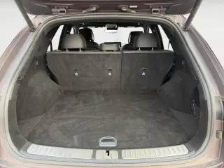 Genesis GV70 2023 AWD 2.5T Estándar 4 puertas SUV