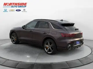 Genesis GV70 2023 AWD 2.5T Estándar 4 puertas SUV
