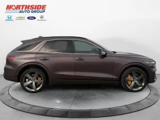 Genesis GV70 2023 AWD 2.5T Estándar 4 puertas SUV