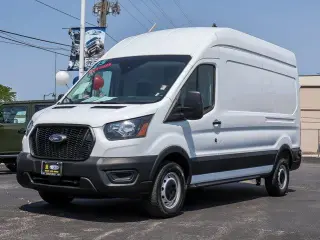 Ford Transit 2025 250 3 puertas LWB Techo Alto Furgón de Carga