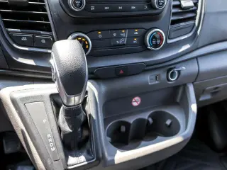 Ford Transit 2025 250 3 puertas LWB Techo Alto Furgón de Carga