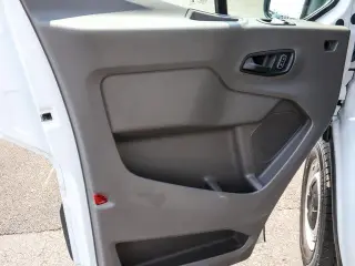 Ford Transit 2025 250 3 puertas LWB Techo Alto Furgón de Carga