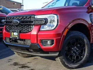 Ford Ranger 2025 4x4 XLT 4 puertas SuperCrew con caja de 5.0 pies