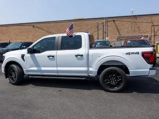 Ford F-150 2024 4x4 STX 4 puertas SuperCrew 5.5 pies SB