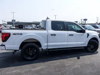 Ford F-150 2024 4x4 STX 4 puertas SuperCrew 5.5 pies SB