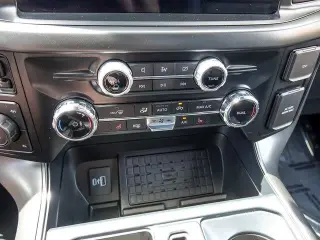 Ford F-150 2024 4x4 XLT 4 puertas SuperCrew 5.5 pies. SB