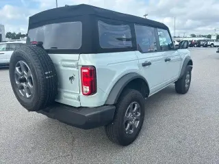 Ford Bronco 2024 4x4 Big Bend 4 puertas SUV
