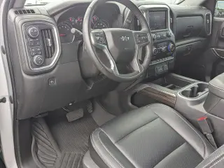 Chevrolet Silverado 1500 Limited 2022 4x4 RST 4 puertas Cabina de equipo 5.8 pies. Caja corta