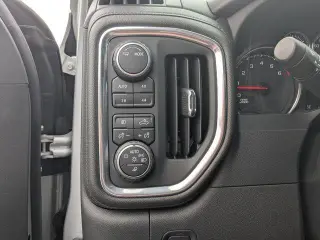 Chevrolet Silverado 1500 Limited 2022 4x4 RST 4 puertas Cabina de equipo 5.8 pies. Caja corta