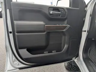 Chevrolet Silverado 1500 Limited 2022 4x4 RST 4 puertas Cabina de equipo 5.8 pies. Caja corta