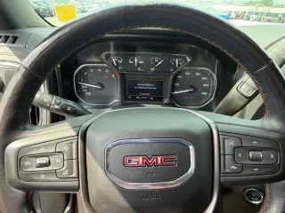 GMC Sierra 1500 2021 4x4 AT4 4dr Cabina Crew 5.8 ft. SB